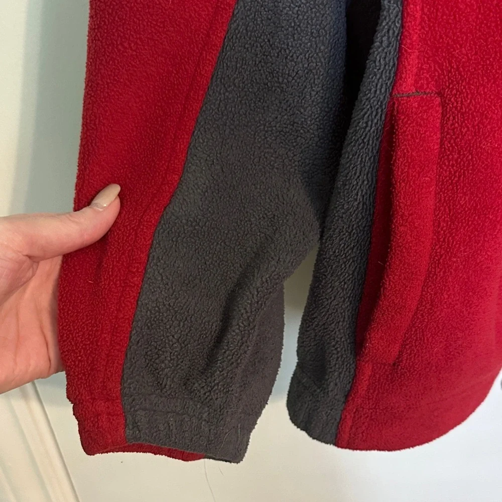 0075 The Children's Place Red and Gray Kids Jacket size‎ large